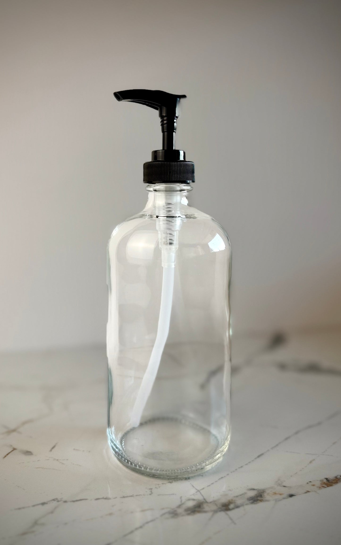 Black 16 oz Bottle Pump